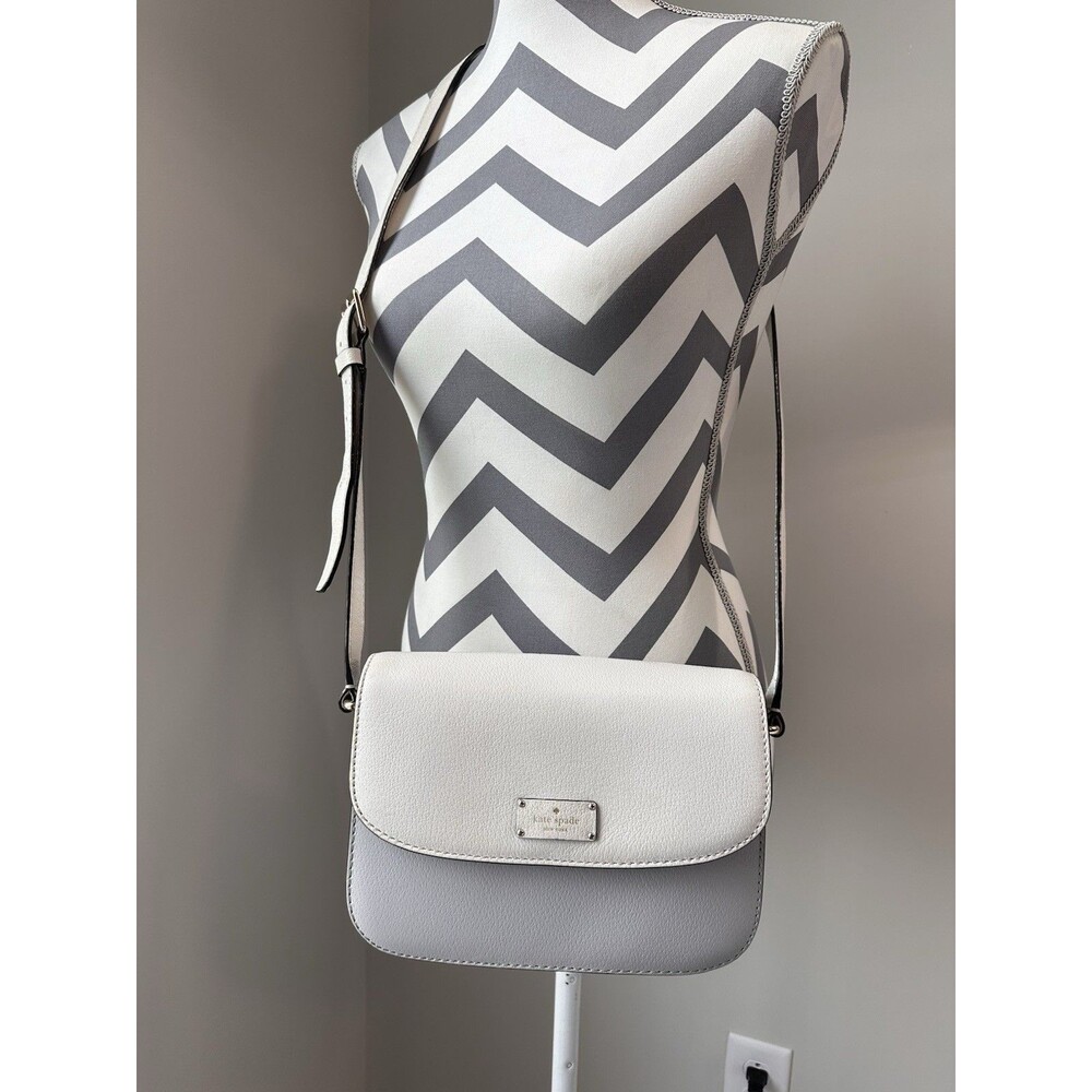 Kate Spade Adelaide Grove Street Leather Crossbody Purse Cream Light Grey